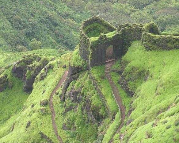 Torna fort or Prachandagad is historically significant as the first fort  captured by Shivaji Maharaj in 1646, at the age of 16, Maharashtra, India  Stock Photo - Alamy